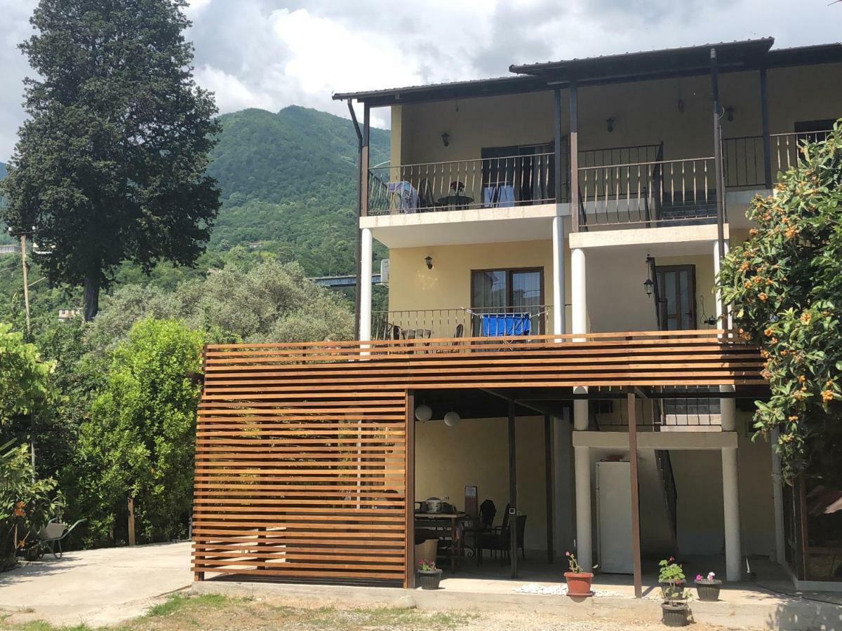 Guest House Letto Gagry Zewnętrze zdjęcie